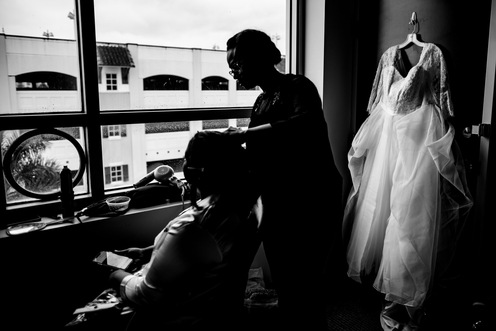 getting-wedding-ready-bride-dress-hair-hotel-south-florida-tiny-house-photo.jpg