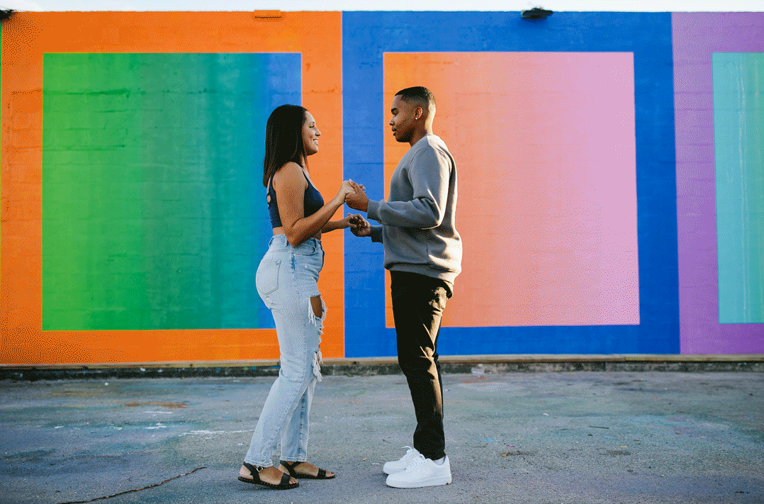 Couple-Dancing-Dipping-Mass-District-Fort-Lauderdale.gif