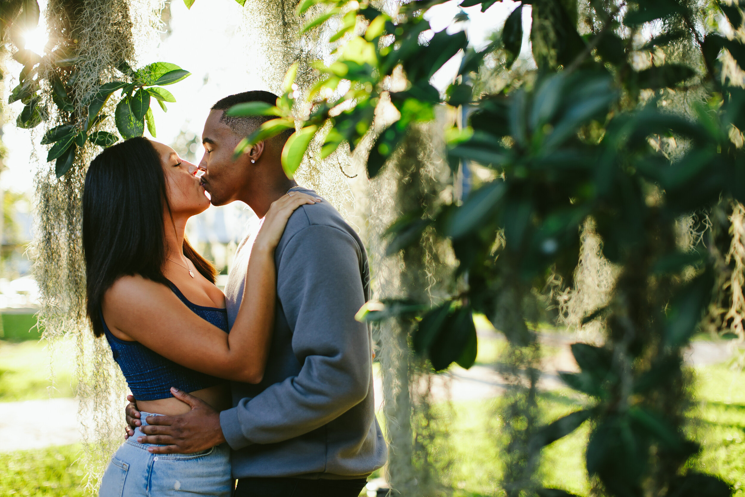 Couple-Kissing-Nature-Portraits-Fort-Lauderdale-Golden-Hour