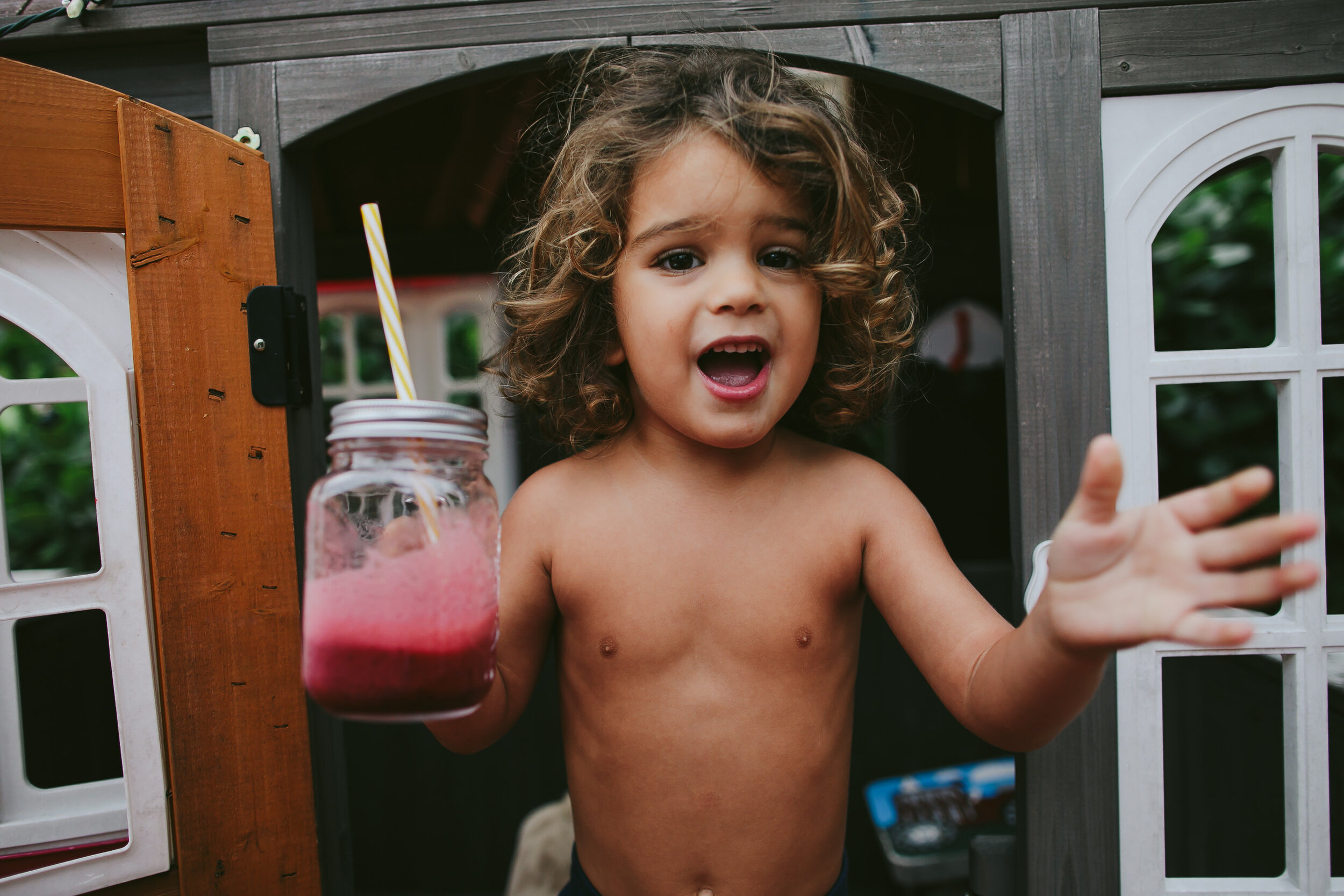 Boy-Smoothie-Day-in-the-Life-Family-Experience