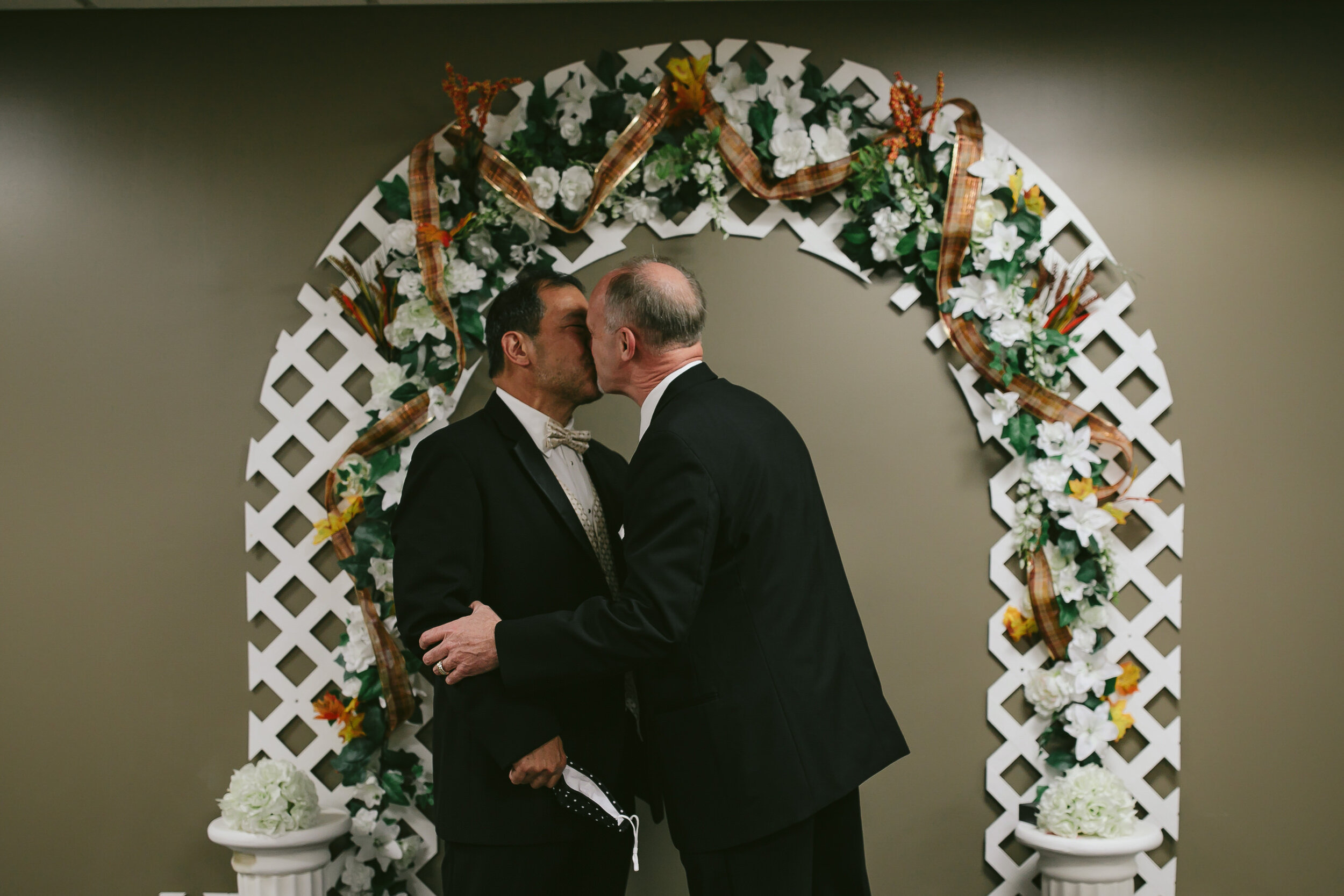 Two-Grooms-Kissing-Fort-Lauderdale-Elopement